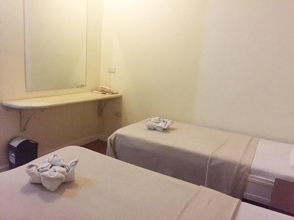Park Hill Hotel Мактан Екстериор снимка
