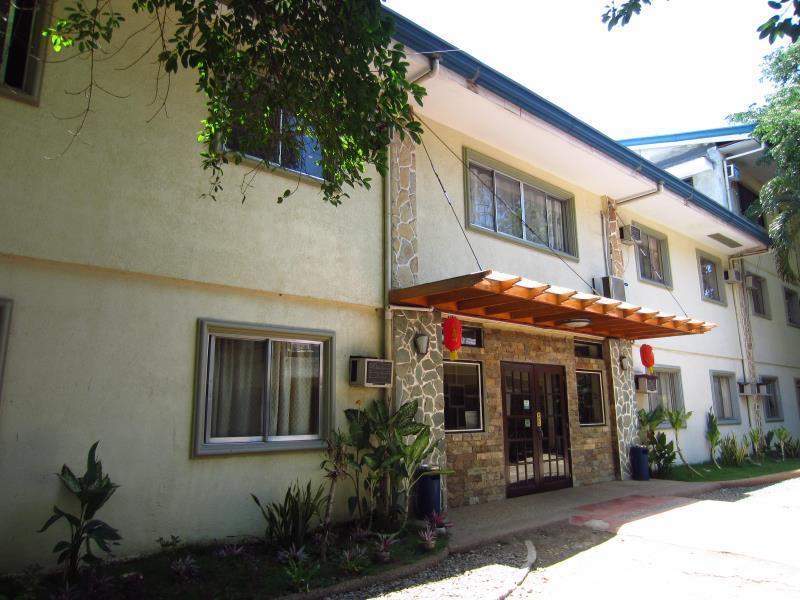 Park Hill Hotel Мактан Екстериор снимка
